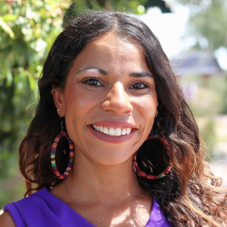 Avatar photo of Anna Hernandez